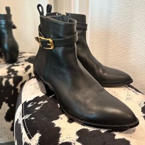 Thursday Boots Charm - Size 7